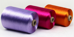 What is rayon and what are its advantages and disadvantages?